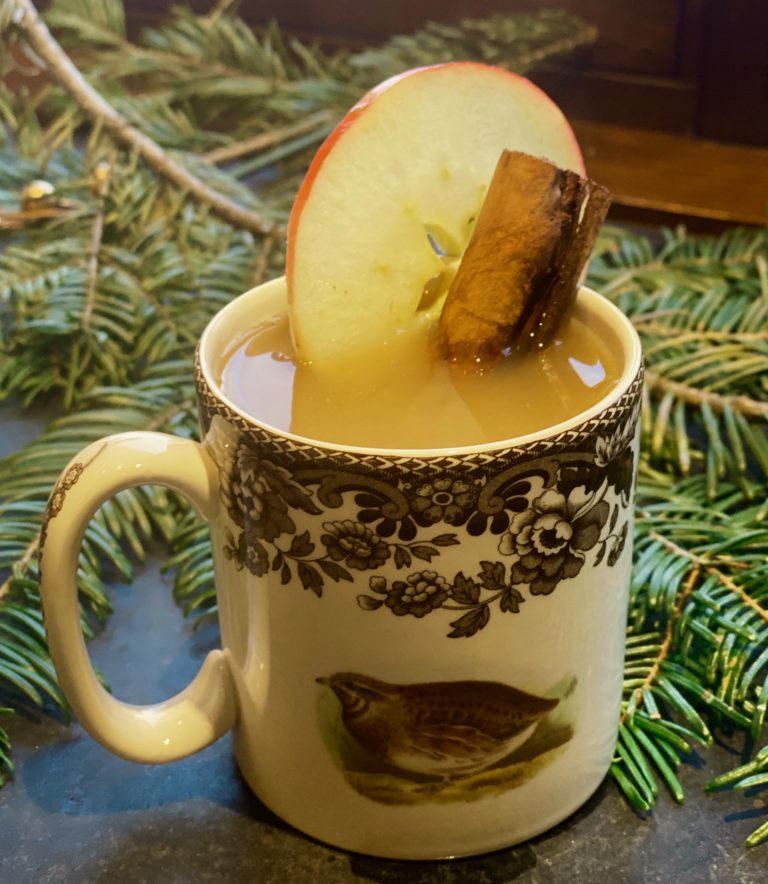 The Easiest Hot Spiced Apple Cider