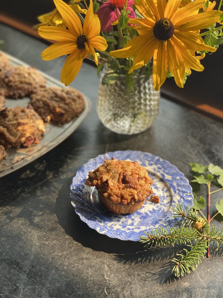 Banana & Oat Breakfast Muffins with Buttery Walnut Crumble