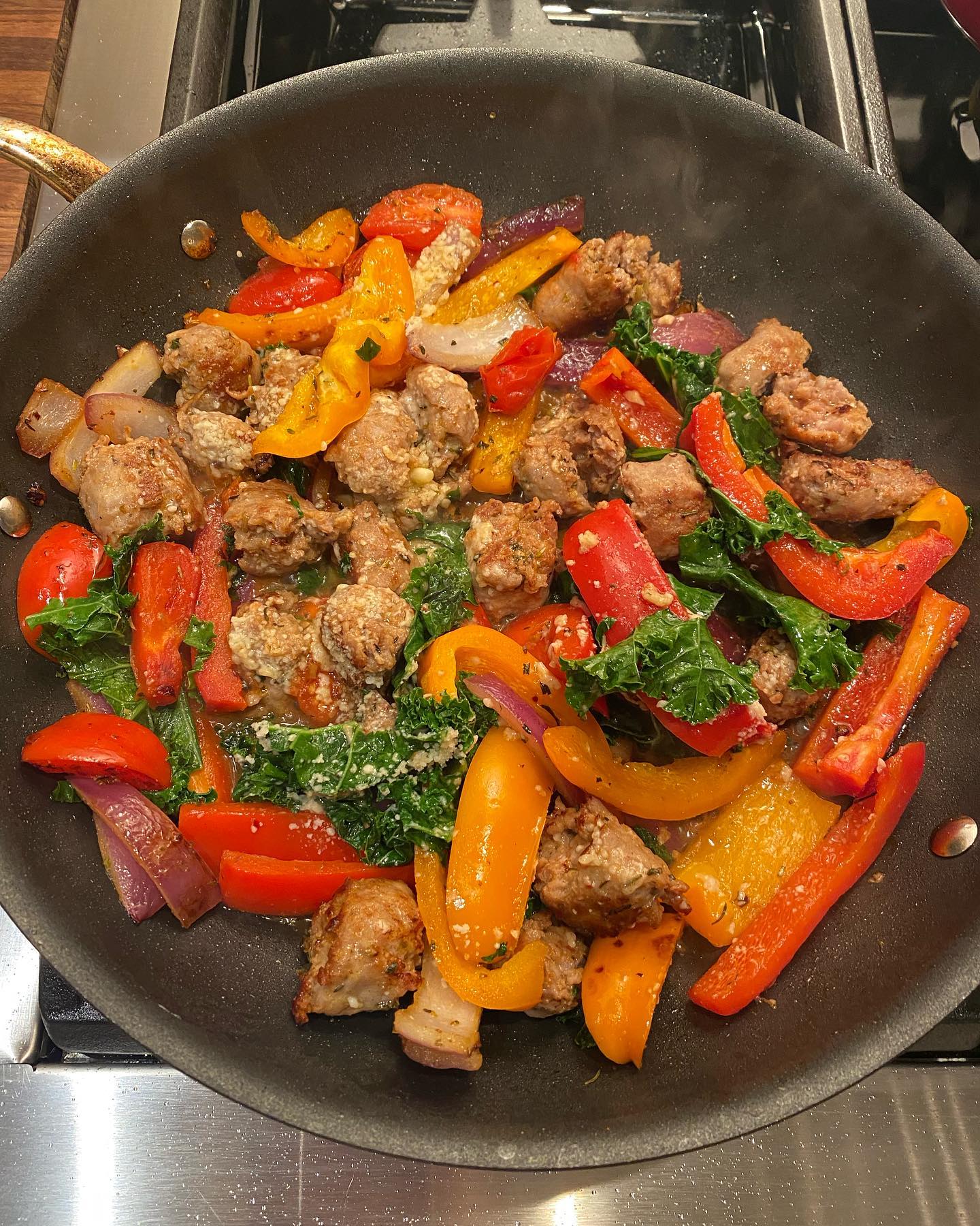 Simple Skillet Suppers are in high demand during the busy holidays. 
This sumptuous sausage & peppers dinner is on the table in 30 minutes. 
Link in bio for the full recipe. 
.
.
.
.
#skilletsupper 
#sausage 
#quickmeals 
#december 
#comfortfood 
#winterpark