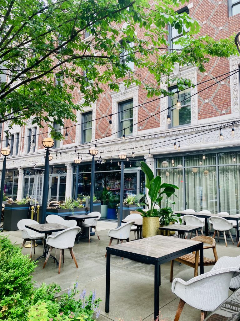 A patio with bistro chairs in Chicago